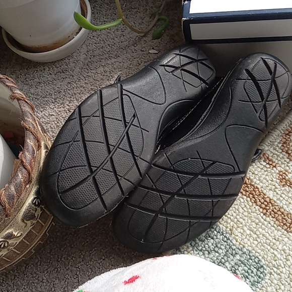 Croft & Barrow CB Sherell Black Leather Slip Ons Sz 6 - Picture 5 of 9